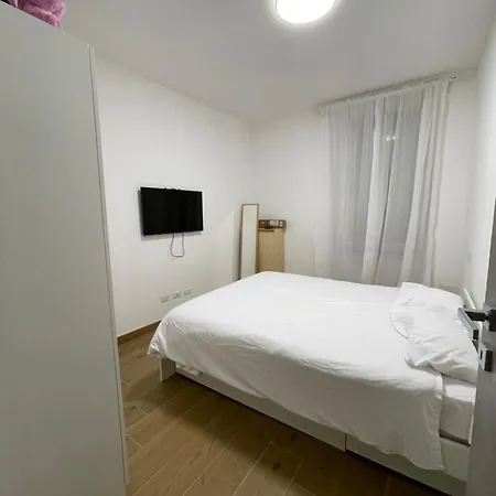 Camelia House - Modern Two With Private Outdoor Courtyard Apartmán *